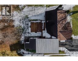 25 CHARLTON Crescent - 42