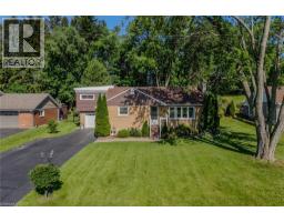 25 CHARLTON Crescent - 46