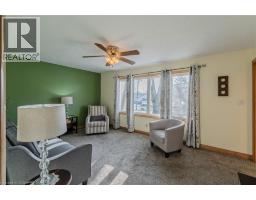 25 CHARLTON Crescent - 7