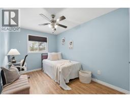 24 CATALINA Court - 12