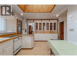 181 TALBOT Street S - 17