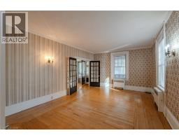 181 TALBOT Street S - 20