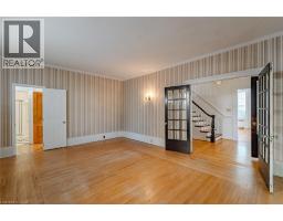 181 TALBOT Street S - 21