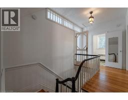 181 TALBOT Street S - 27