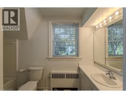 181 TALBOT Street S - 32