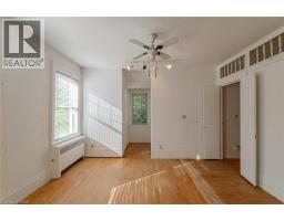 181 TALBOT Street S - 36