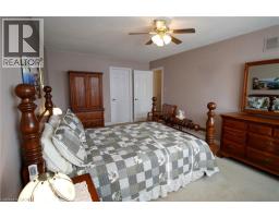 153 MEADOWBROOK Drive - 18