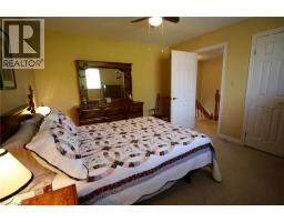 153 MEADOWBROOK Drive - 21