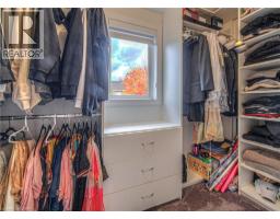 47 DELLGROVE Circle - 23