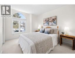 7 LAKEFIELD Court - 18