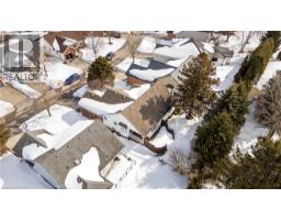 7 LAKEFIELD Court - 30