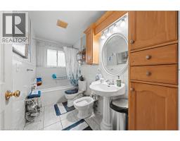 53 BLUEROCK Crescent - 35