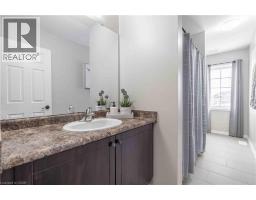 115 LARRY Crescent - 35