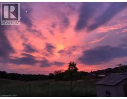 115 LARRY Crescent - 45