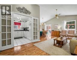 252 KEEWATIN Avenue - 15