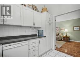 252 KEEWATIN Avenue - 19