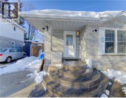 430 BANKSIDE Crescent - 3