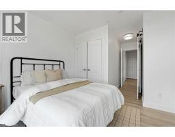 50 GRAND Avenue S UnitNo. 801 - 17