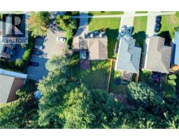 6 CHURCHILL Street - 45