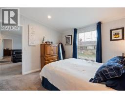 22 COPPER BEECH Drive - 12