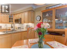 76 CANDLE Crescent - 18