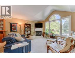 76 CANDLE Crescent - 20