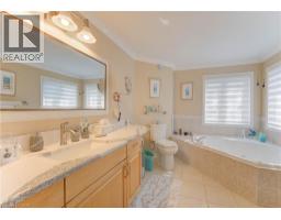 76 CANDLE Crescent - 25