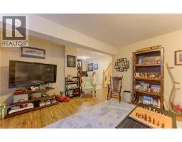 76 CANDLE Crescent - 34