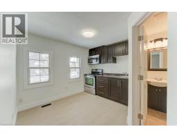 190 LANCASTER Street E - 26