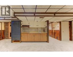 32 BROOKVIEW Court - 37