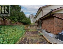 32 BROOKVIEW Court - 38