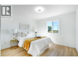 2572 CONSTANCE Avenue - 11