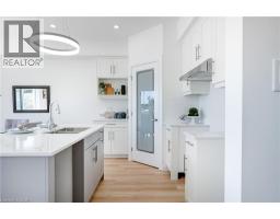 2572 CONSTANCE Avenue - 9