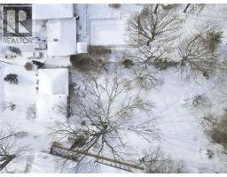 167 FALLINGBROOK Drive - 44