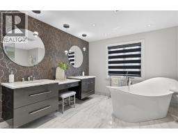 6 ARDWOOD Place - 28