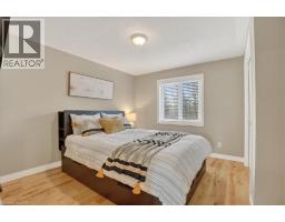 6 ARDWOOD Place - 32