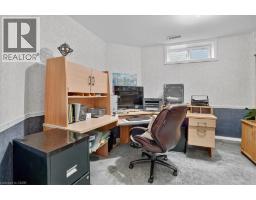 6 ARDWOOD Place - 39