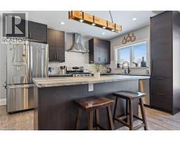 32 NICHOL Street W - 9