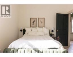 23 CENTRE Street - 33