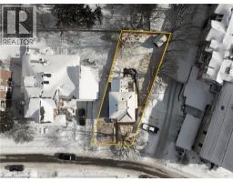 23 CENTRE Street - 49