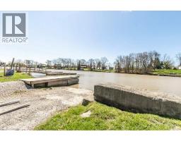 3 COPPER BEECH Drive - 32