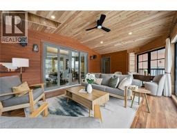 63 MENNO Street - 19