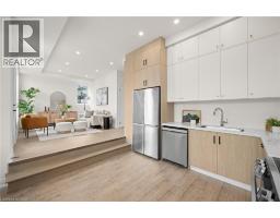 84 CHALMERS Street N - 44