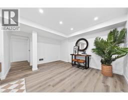 243 HIGHVIEW Drive - 37