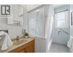 42 GILBERT Avenue - 17