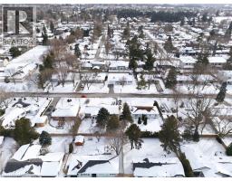 42 GILBERT Avenue - 24