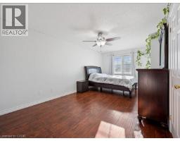 82 RALGREEN Crescent - 17