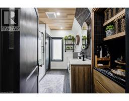 513 KING Street - 25