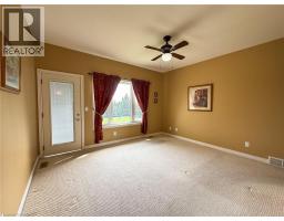 14 EAST Street S - 13