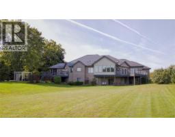 14 EAST Street S - 46